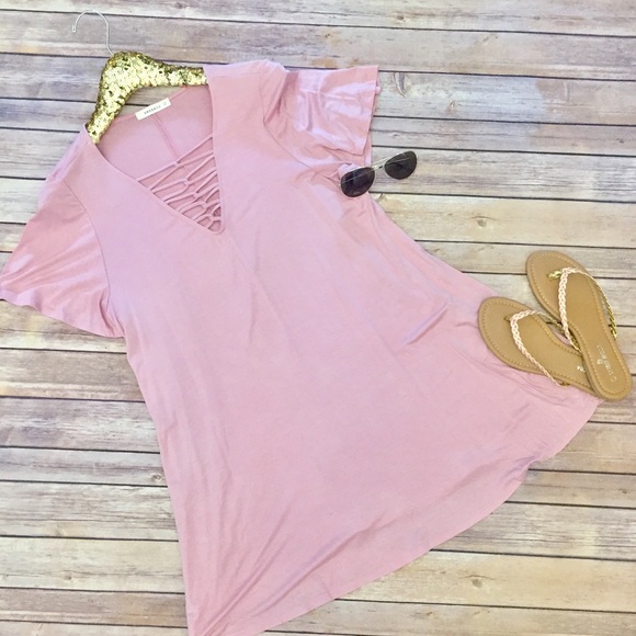 Last 1!!! 2X-3X Criss Cross Neckline Top - Blush - Picture 2 of 6