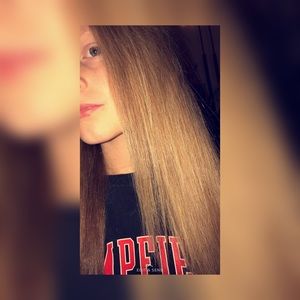 Meet your Posher, Anya