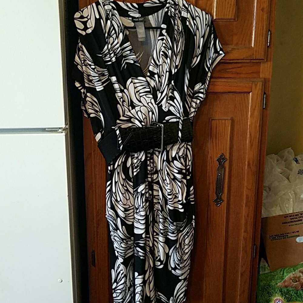 Black and white skirt suit