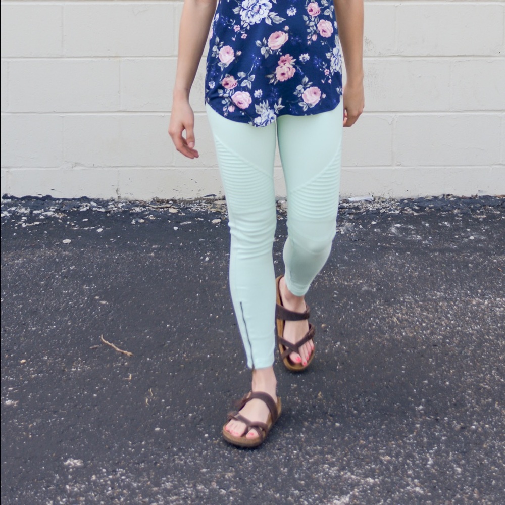 SOLD OUT! Mint Motto Jeggings - Picture 3 of 5