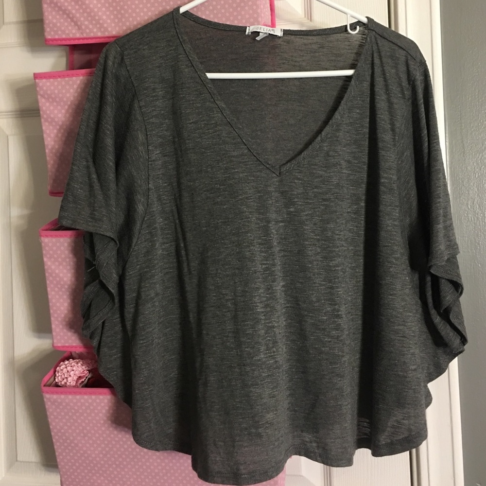 Grey flowy top