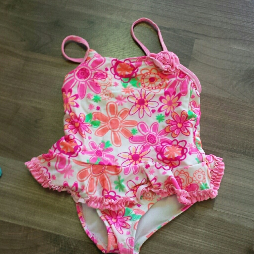 Size 5 girls one piece bathing suit