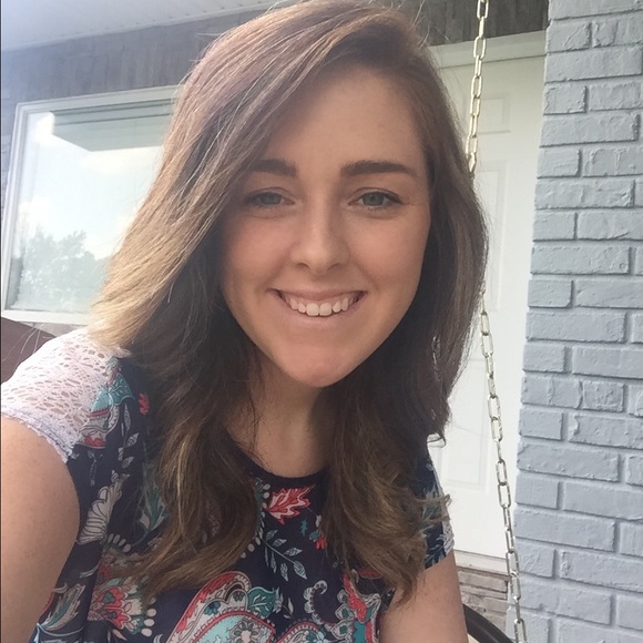 Meet your Posher, Shelby - Picture 2 of 2