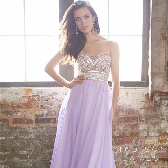 NEGOTIABLE: Size 16 Lilac Prom/Bridesmaid Dress - Picture 1 of 8