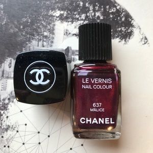 CHANEL Le Vernis 637 Malice