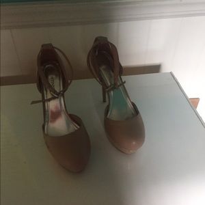 Tan platform shoes
