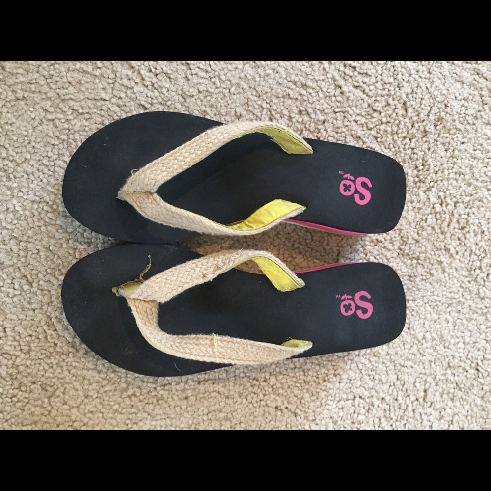 So! flip flops