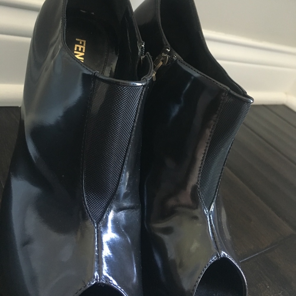 Authentic Fendi open toe pumps! - Picture 4 of 6