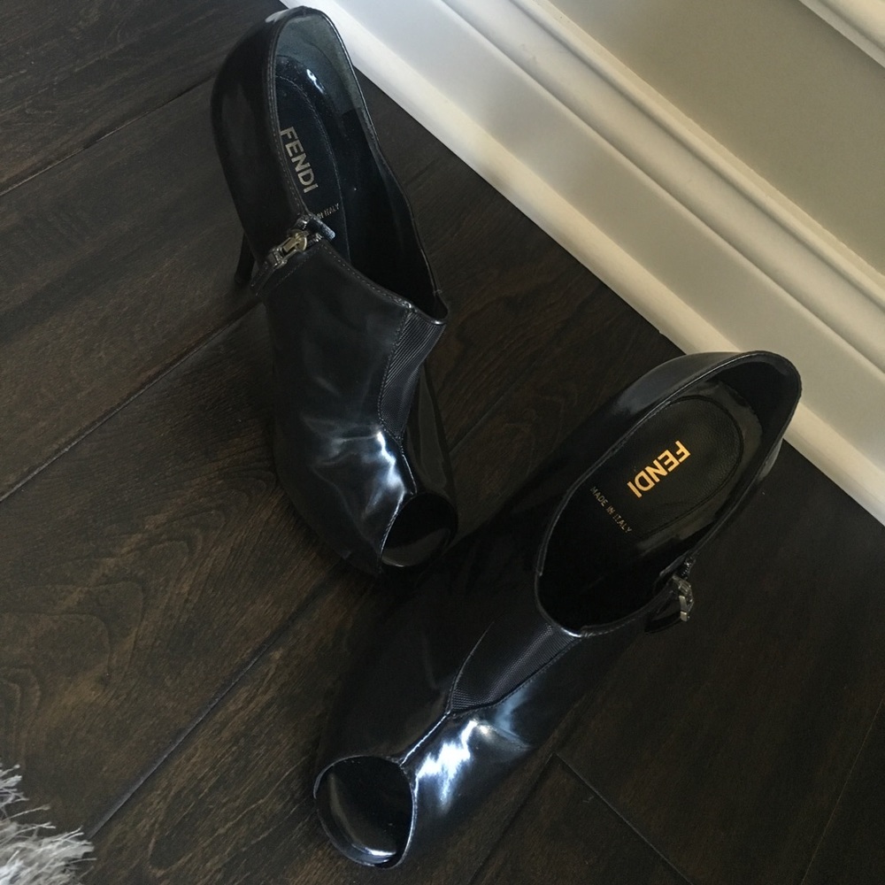 Authentic Fendi open toe pumps! - Picture 6 of 6