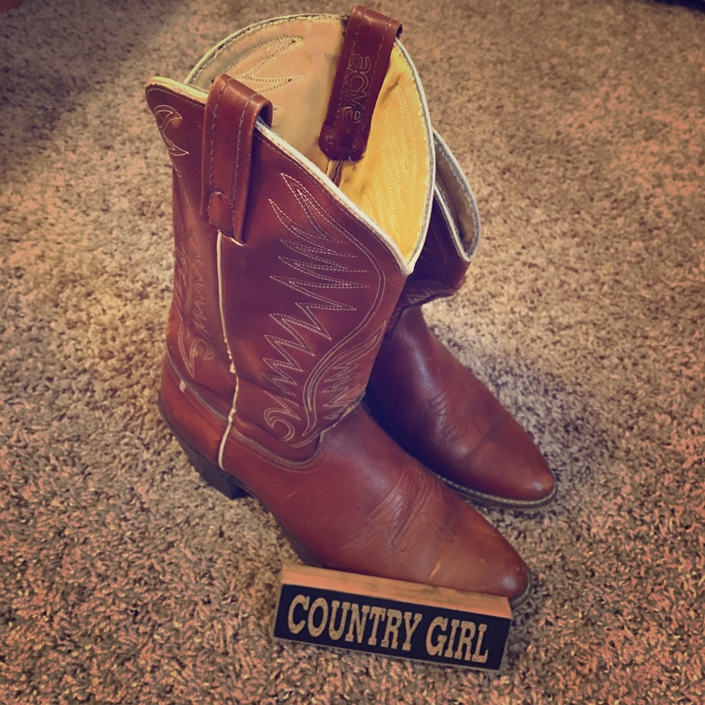 PRICE REDUCED‼️Real cowhide cowgirl boots 🐎🌽🌾