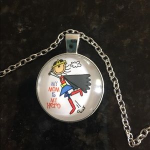 Brand New Super Cute Mom’s Necklace 🌸