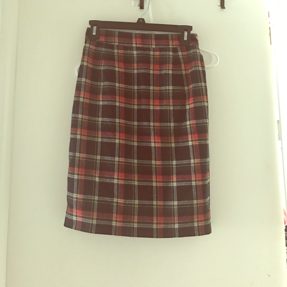 Plaid pencil skirt