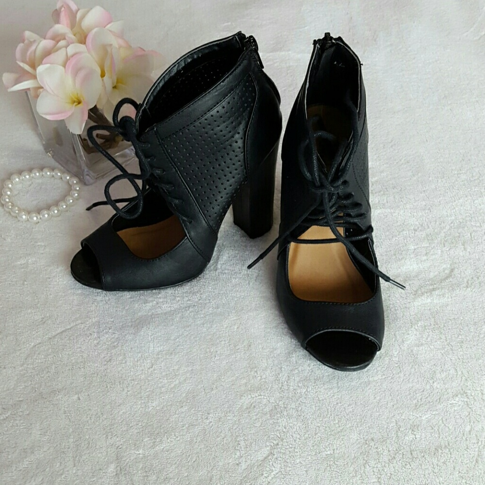 Black lace up heels