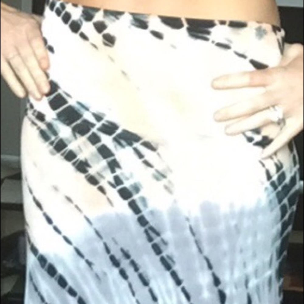 Long maxi skirt