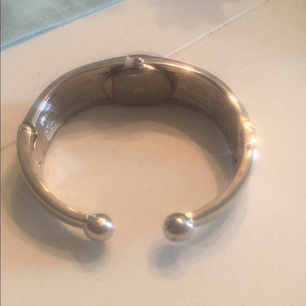 Quartz Watch cuff. - Picture 4 of 4