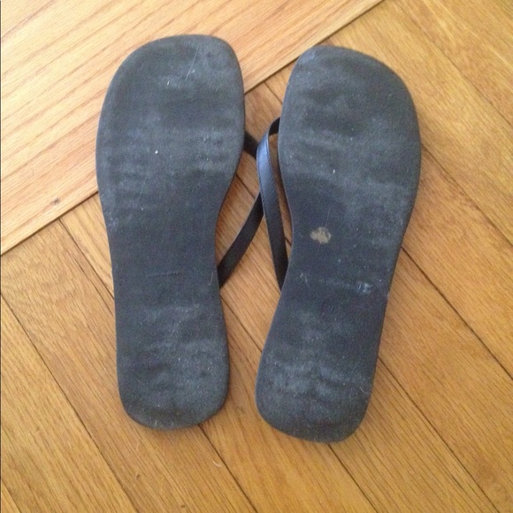 Shoes | Well Worn Flip Flops Womens Size 9 | Poshmark