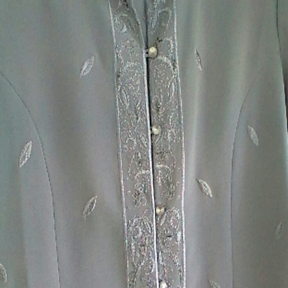 Blouse - Picture 2 of 2