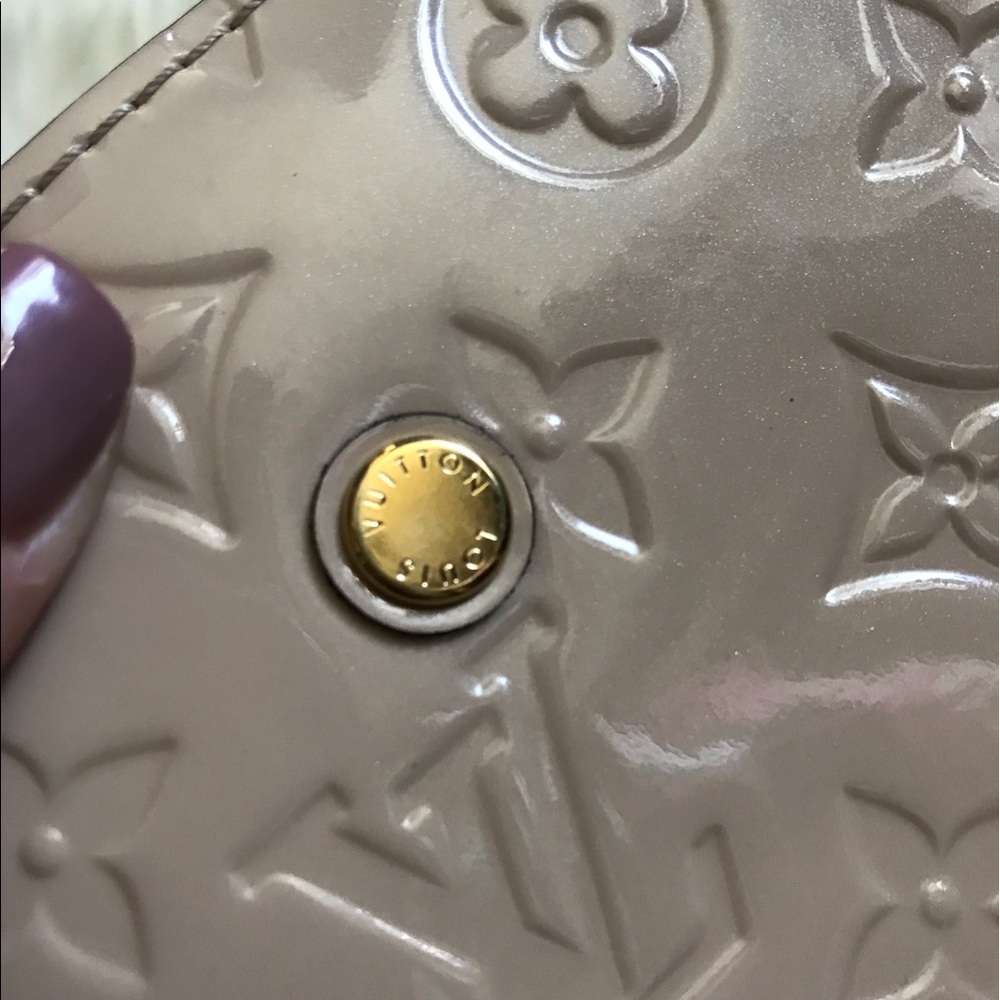 Authentic Louis Vuitton Montaigne MM Dune color - Picture 6 of 6
