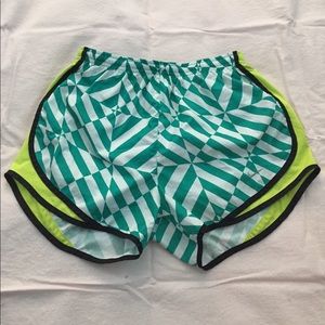 Nike Tempo shorts Size M
