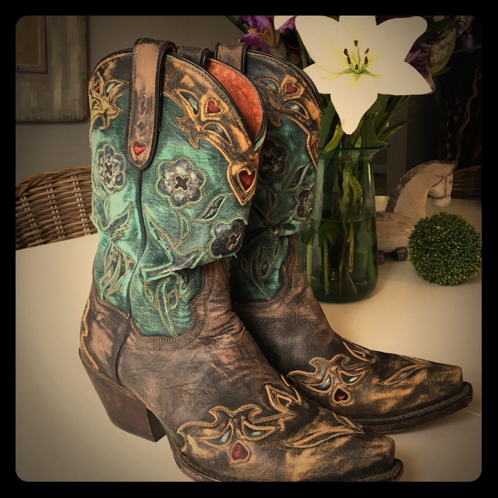Beautiful leather Dan Post cowgirl boots size 6.5