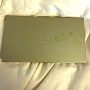 Stila eye shadow palette