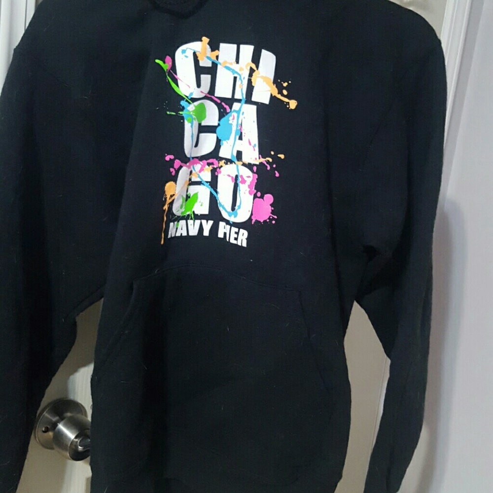 Pull over hoodie Chicago navy pier logo