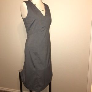 Sale!!!Never Worn Ann Taylor gray dress; Size 8.