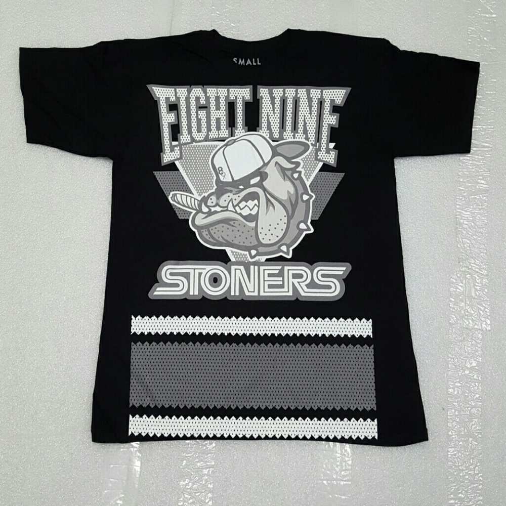 Eight nine T shirt small, m