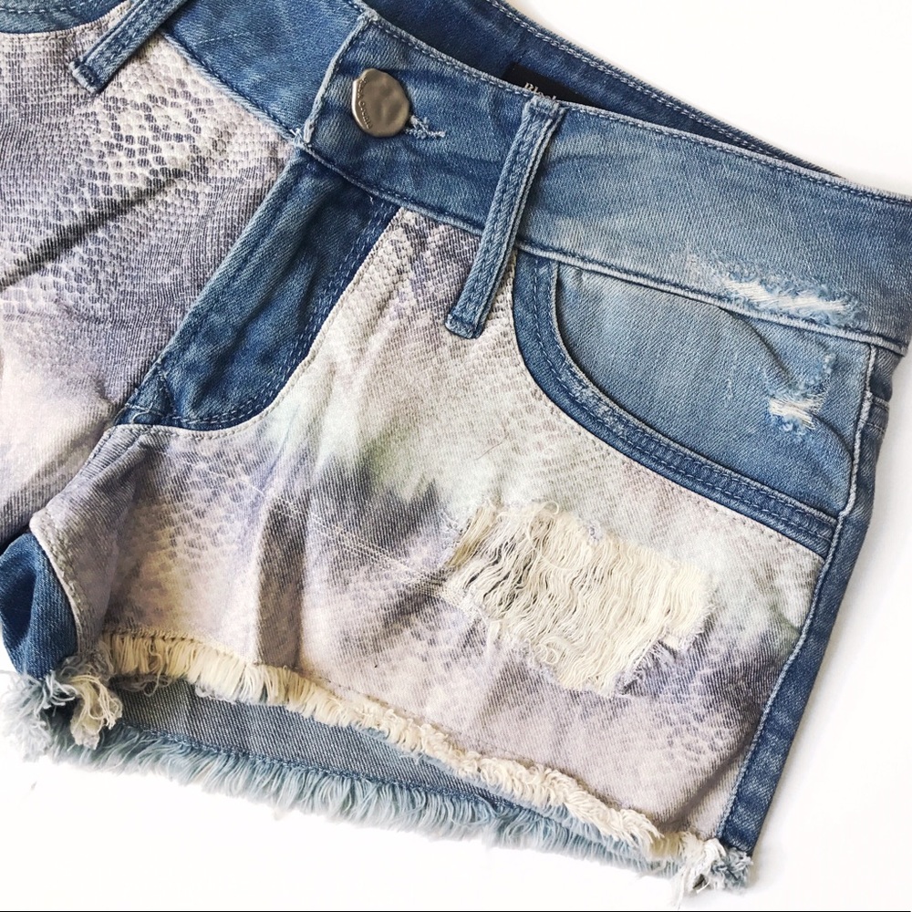 Black Orchid Cut Off Denim Shorts - Picture 4 of 7