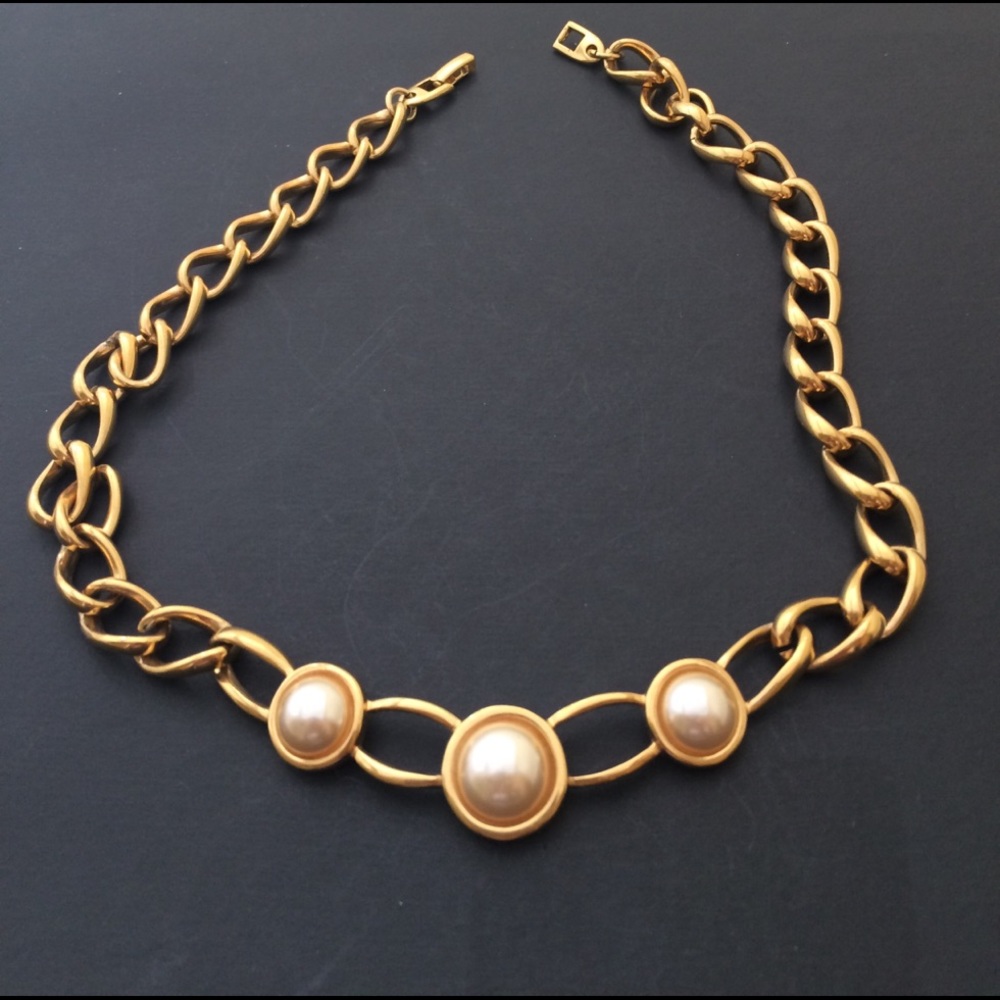 Napier vintage chocker