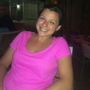 Meet your Posher, Cassandra