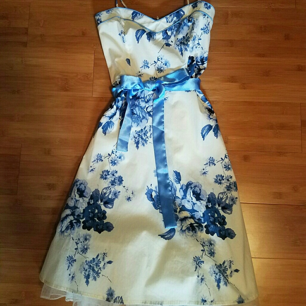 Floral Flirty Feminine Dress