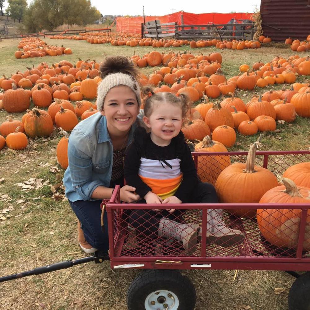 Meet your Posher, Alyssa