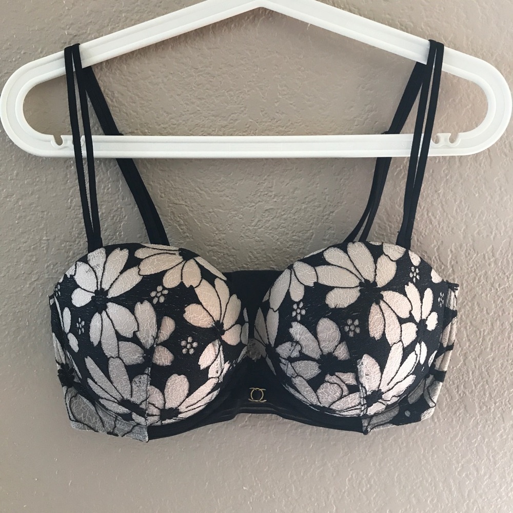 Victoria's Secret 34DD Bra