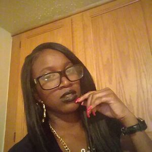 Meet your Posher, Bella