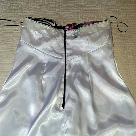 Cache Dress - Picture 3 of 4