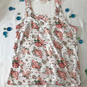 NWT Sz 3X Women's Plus Light Floral & Lace Tank