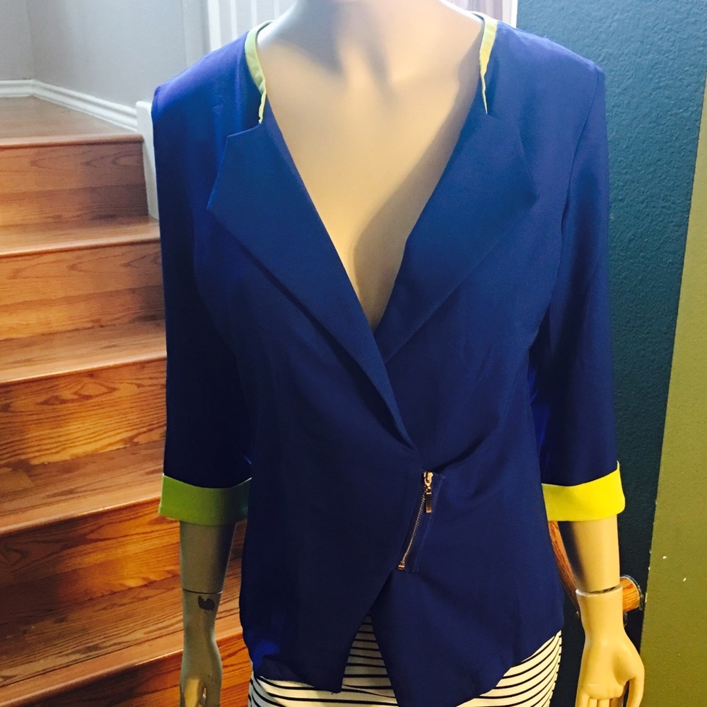Royal blue blazer! Stretchy material size L!