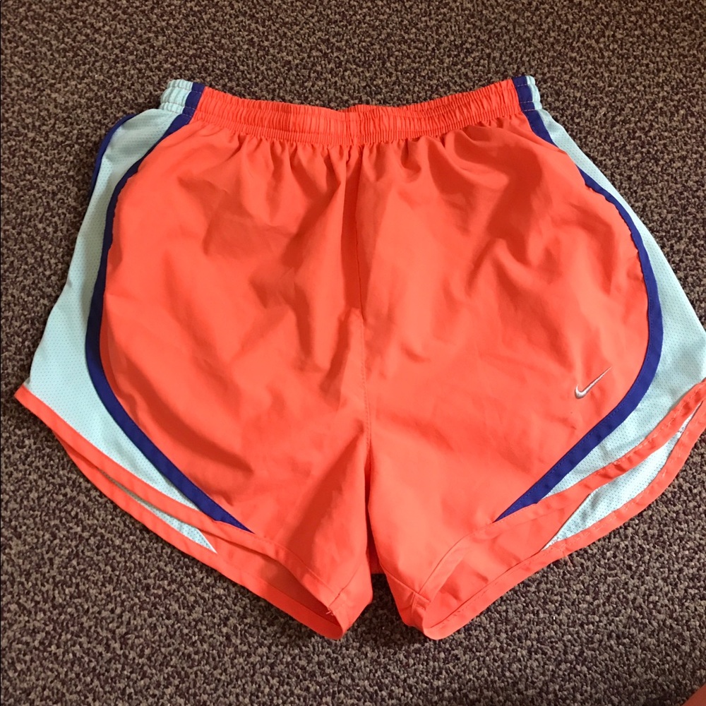 Nike Tempo Shorts🏃🏽‍♀️