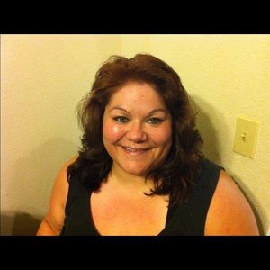 Meet your Posher, Carla