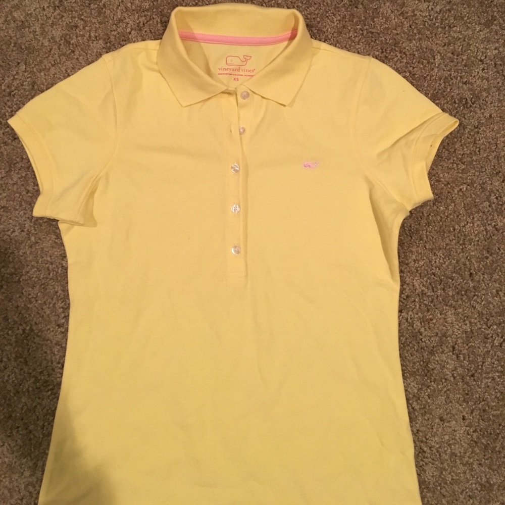 Like new Vineyard Vines yellow polo, XS
