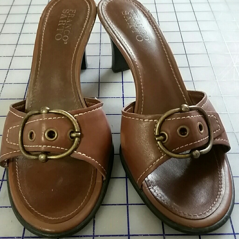 Ladies shoes