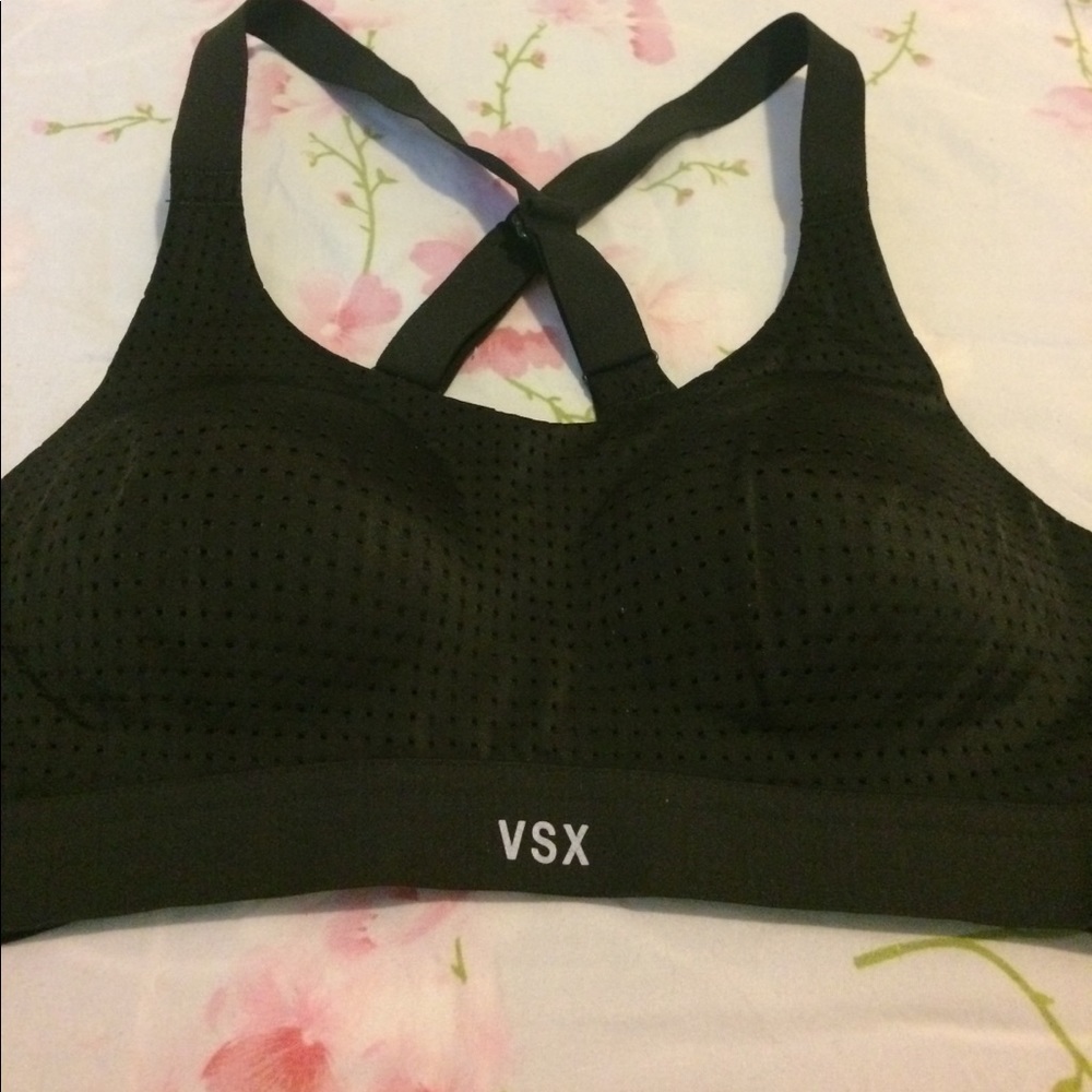 Victoria's Secret light weight sports bra