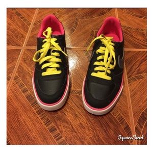 ✨Women's Nike sneakers✨