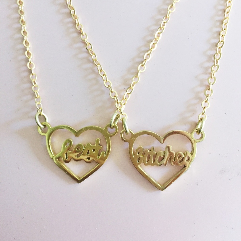 NEW best bitches necklace set