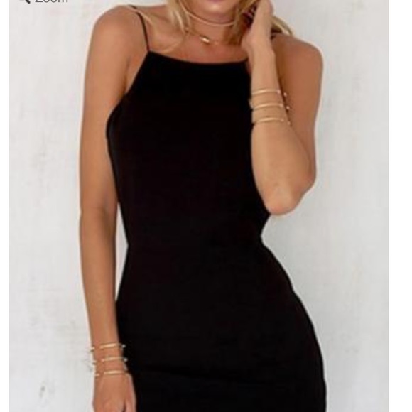 🎉PRICE DROP!🎉Solid Backless Bodycon Mini Dress🌺 - Picture 2 of 7