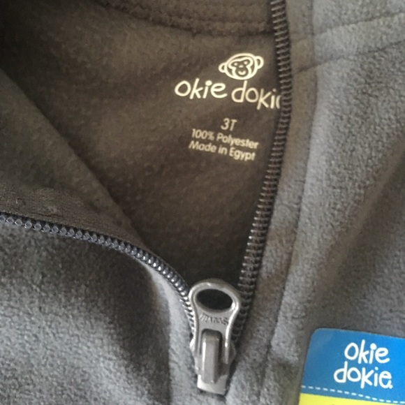 3T toddler sweater - Picture 2 of 3