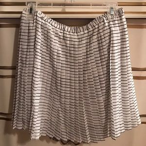 Banana republic pleated stripe skirt