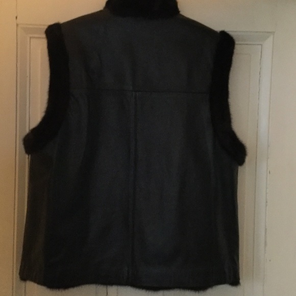 Luxurious reversible mink/leather vest Lg - Picture 4 of 7