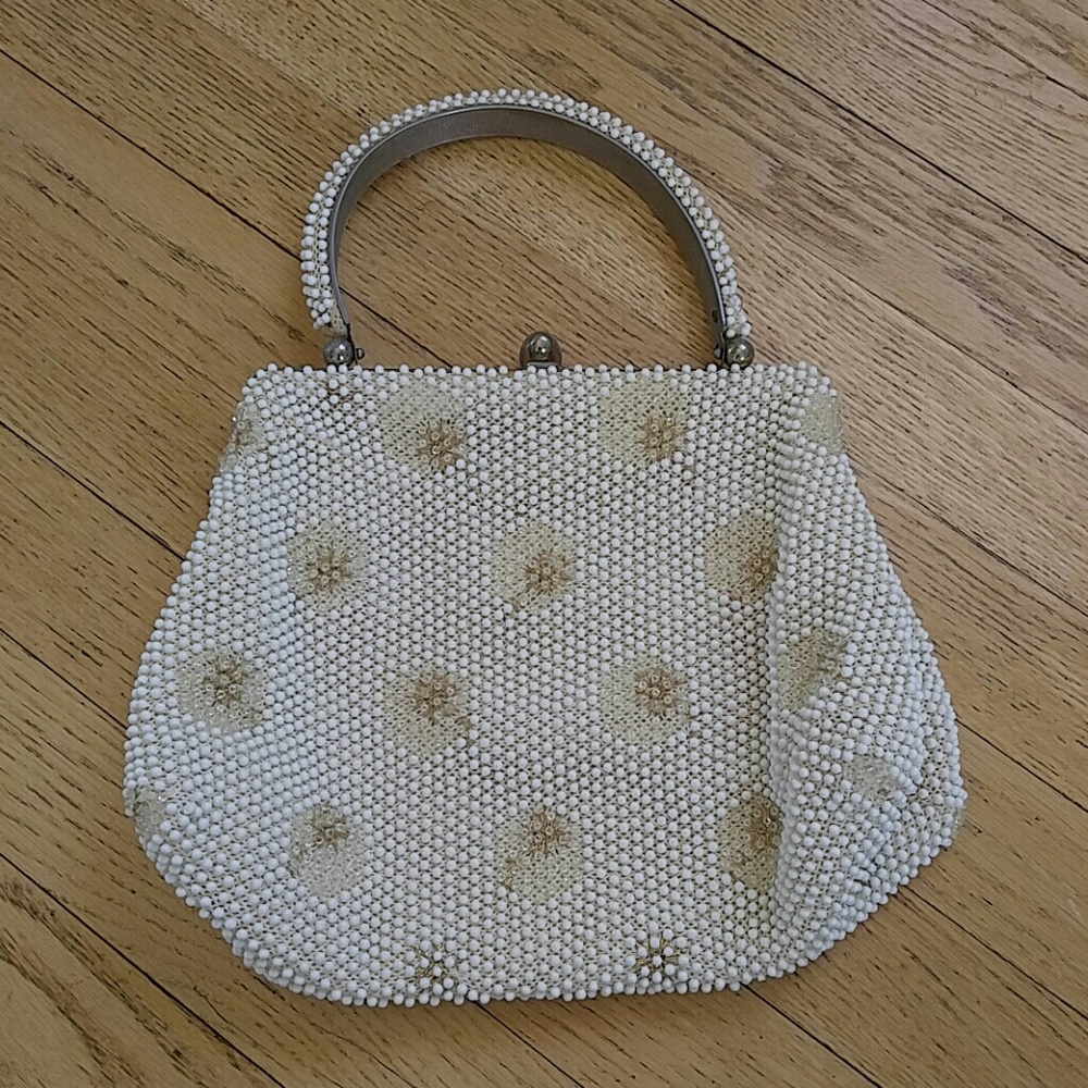 *Beaded vintage flower purse